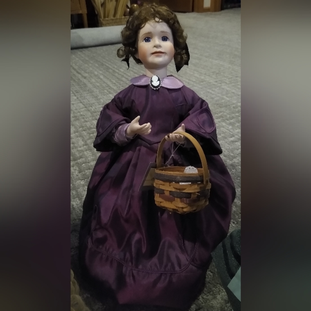 1994 Ashton Drake By Wendy Lawton Little Women Doll - Marmee